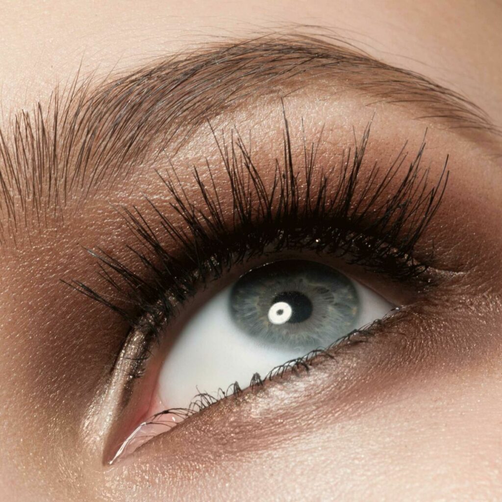 Estil possible de faire pousser ses cils?